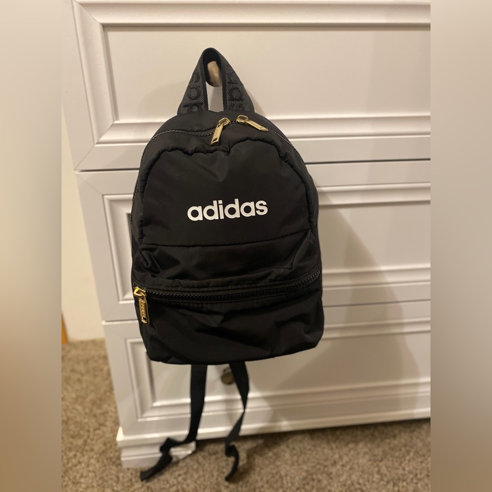 •mini backpack•